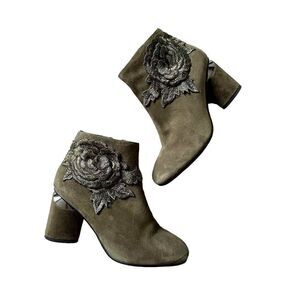 Women's Azura Magnif Olive Green Suede Embroidered Fall Spring Ankle Bootie size